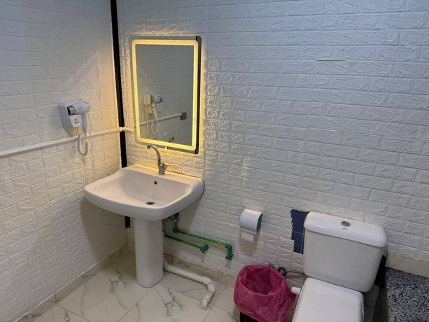 Imagen de la habitación del Hotel Jubinge. Foto 13