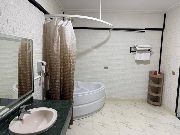 Imagen de la habitación del Hotel Jubinge. Foto 14