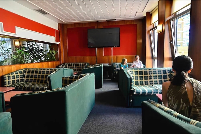Imagen del bar/restaurante del Hotel Jucamar. Foto 4