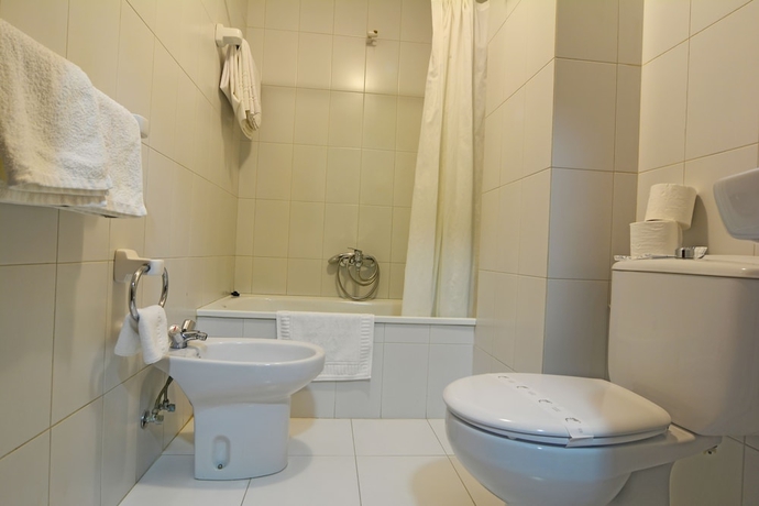 Imagen de la habitación del Hotel Jucamar. Foto 17