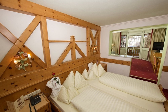 Imagen de la habitación del Hotel Jufa Alpenhotel Saalbach. Foto 6