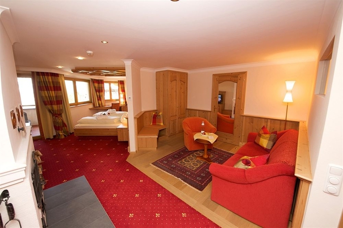 Imagen de la habitación del Hotel Jufa Alpenhotel Saalbach. Foto 7