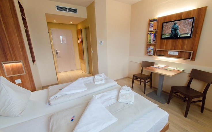 Imagen de la habitación del Hotel Jufa Graz. Foto 4