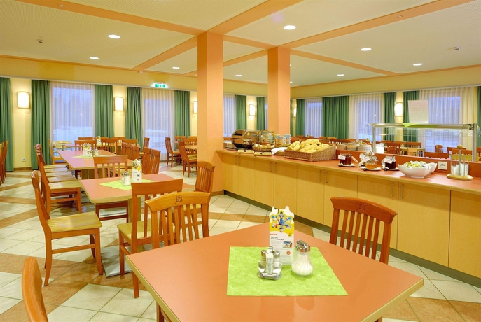 Imagen del bar/restaurante del Hotel Jufa Kaprun. Foto 4