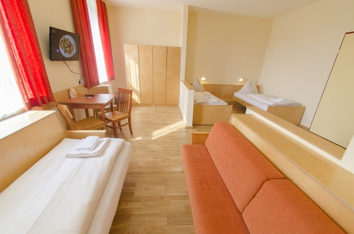 Imagen de la habitación del Hotel Jufa Salzburg. Foto 12