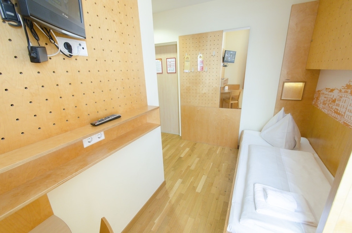 Imagen de la habitación del Hotel Jufa Salzburg. Foto 13