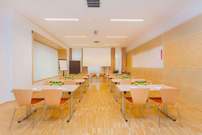 Imagen de los interiores del Hotel Jufa Wien City. Foto 7