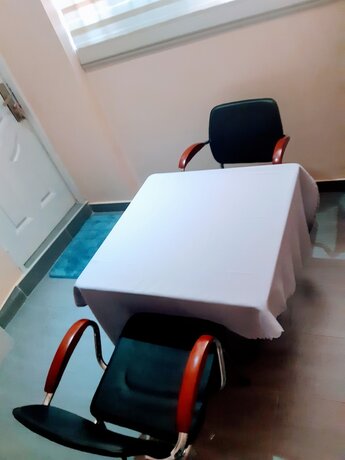 Imagen de la habitación del Hotel Julbert Plaza. Foto 19