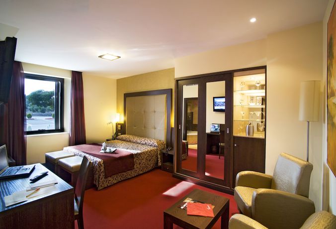 Imagen de la habitación del Hotel Juleca. Foto 6