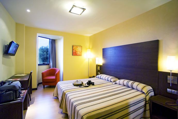 Imagen de la habitación del Hotel Juleca. Foto 8