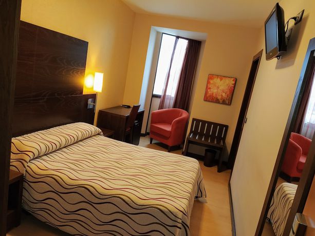 Imagen de la habitación del Hotel Juleca. Foto 9