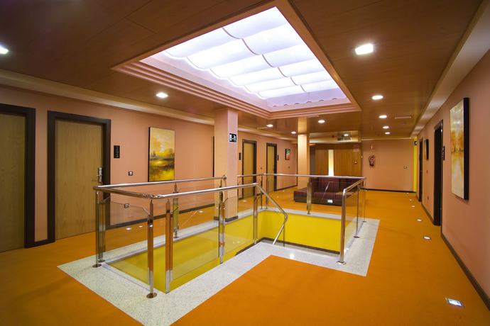 Imagen de los interiores del Hotel Juleca. Foto 15