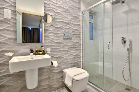 Imagen de la habitación del Hotel Jules Suites. Foto 7