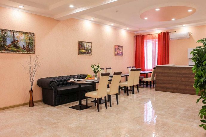 Imagen del bar/restaurante del Hotel Julia, Akhtubinsk. Foto 2