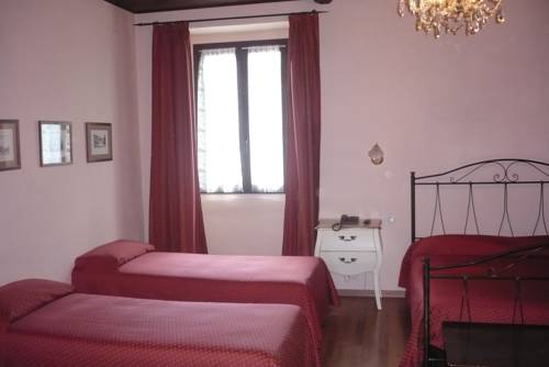 Imagen de la habitación del Hotel Julia, Cassano d'Adda. Foto 11