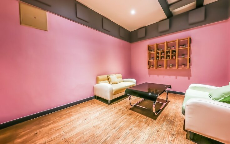 Imagen de la habitación del Hotel Julia Hongsung. Foto 17