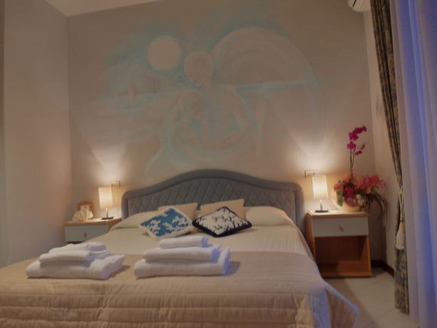 Imagen de la habitación del Hotel Julia, Lido degli Estensi. Foto 9