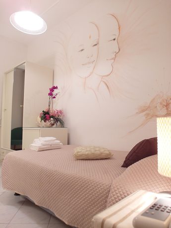 Imagen de la habitación del Hotel Julia, Lido degli Estensi. Foto 18