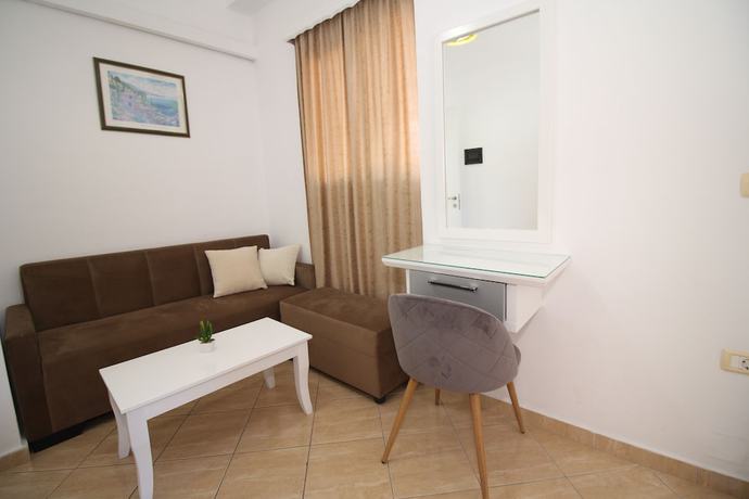 Imagen de la habitación del Hotel Julia, Sarande. Foto 11