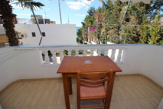 Imagen de la habitación del Hotel Julia, Sarande. Foto 14