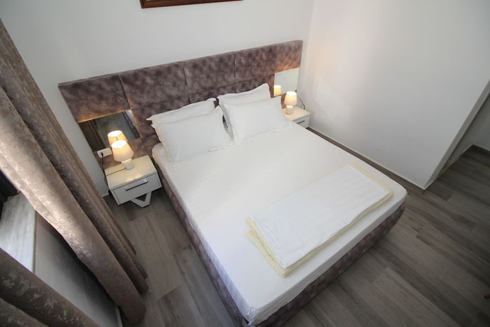 Imagen de la habitación del Hotel Julia, Sarande. Foto 19