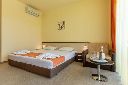 Imagen de la habitación del Hotel Julia, Sveti Vlas . Foto 18