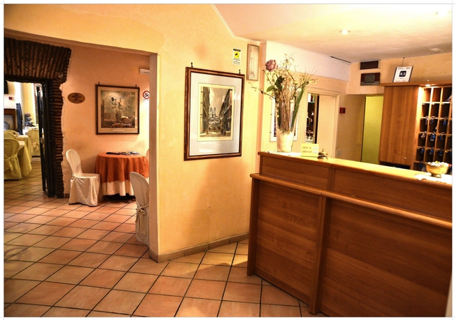 Imagen de los interiores del Hotel Julia, Trevi. Foto 15