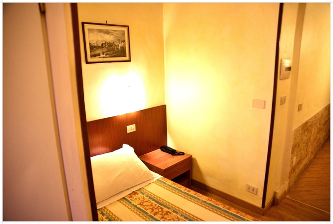 Imagen de la habitación del Hotel Julia, Trevi. Foto 12