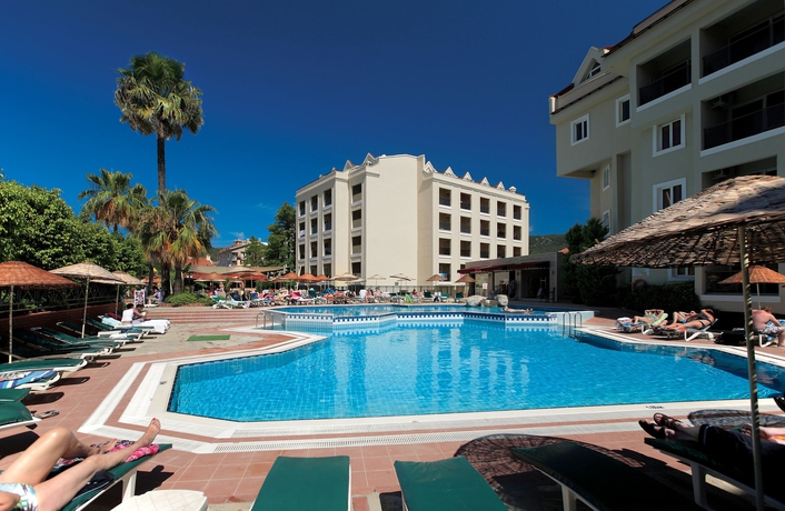 Imagen de la piscina del Hotel Julian Club - All Inclusive. Foto 10