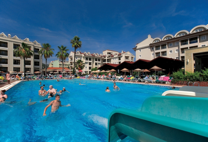 Imagen de la piscina del Hotel Julian Club - All Inclusive. Foto 11