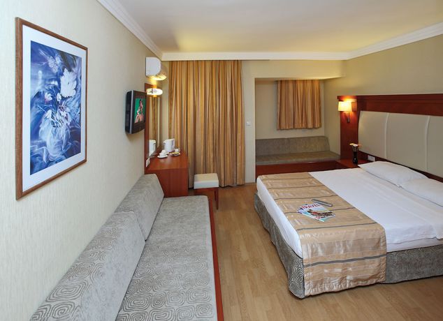 Imagen de la habitación del Hotel Julian Club - All Inclusive. Foto 2