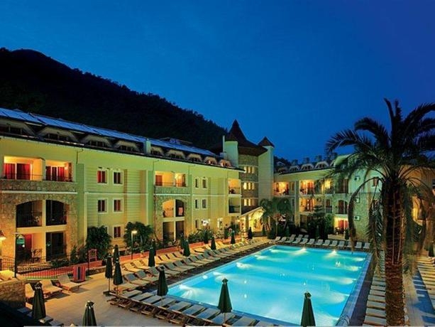 Imagen general del Hotel Julian Forest Suites- All Inclusive. Foto 2