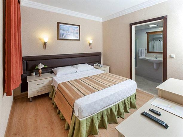 Imagen general del Hotel Julian Forest Suites- All Inclusive. Foto 3