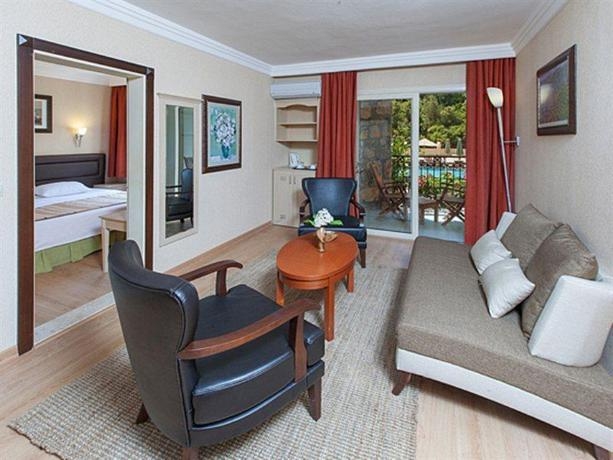 Imagen general del Hotel Julian Forest Suites- All Inclusive. Foto 5