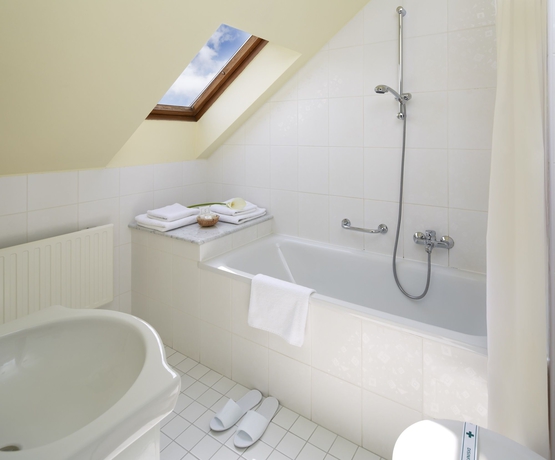 Imagen de la habitación del Hotel Julian, Praga. Foto 11