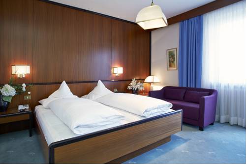 Imagen de la habitación del Hotel Juliane. Foto 13