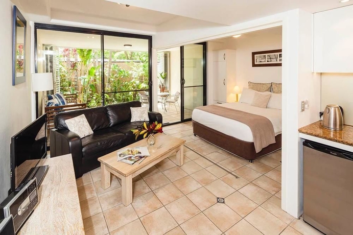 Imagen de la habitación del Hotel Julians Apartments. Foto 4