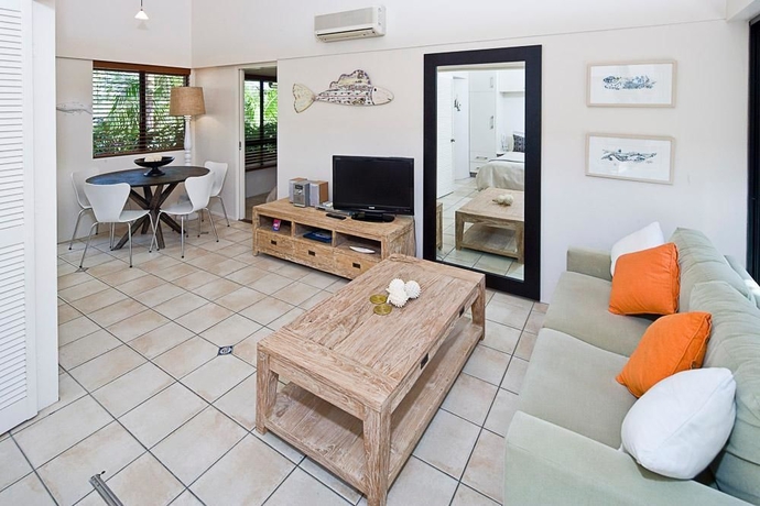 Imagen de la habitación del Hotel Julians Apartments. Foto 10