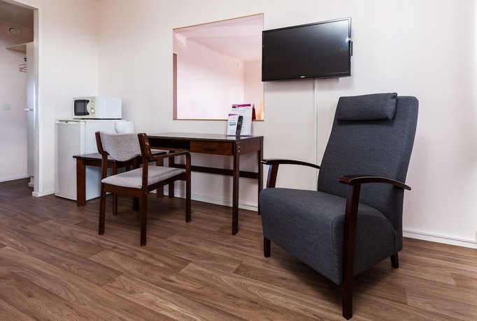 Imagen de la habitación del Hotel Julie. Foto 6