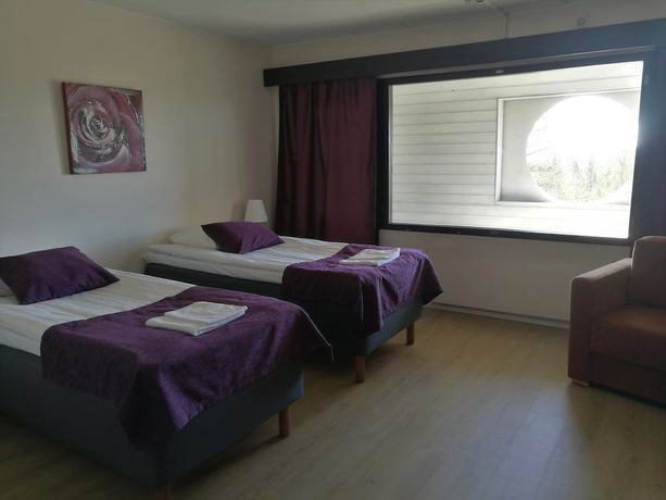 Imagen de la habitación del Hotel Julie. Foto 8