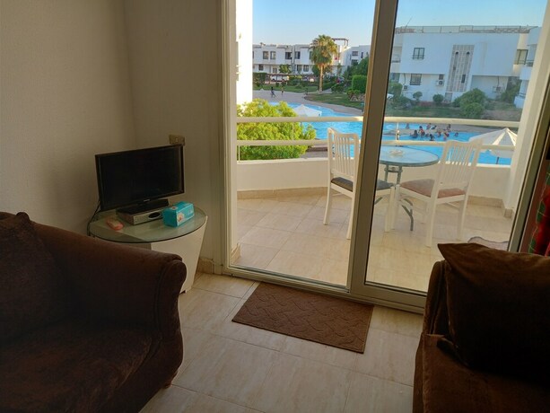 Imagen general del Hotel JulieeandMeray. Foto 13