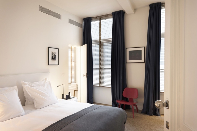 Imagen de la habitación del Hotel Julien, Amberes. Foto 12