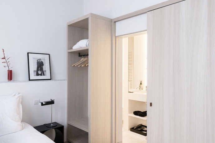 Imagen de la habitación del Hotel Julien, Amberes. Foto 14