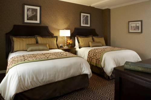 Imagen de la habitación del Hotel Julien Dubuque. Foto 5