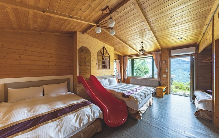 Imagen de los interiores del Hotel Julie\'s Garden. Foto 16