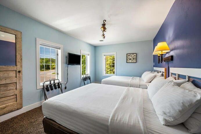 Imagen general del Hotel Julie\'s Park Cafe and Motel. Foto 10