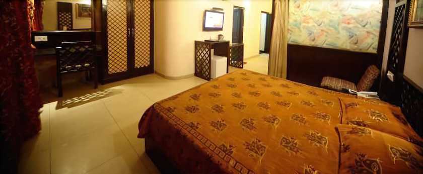 Imagen de la habitación del Hotel Jullundur. Foto 7