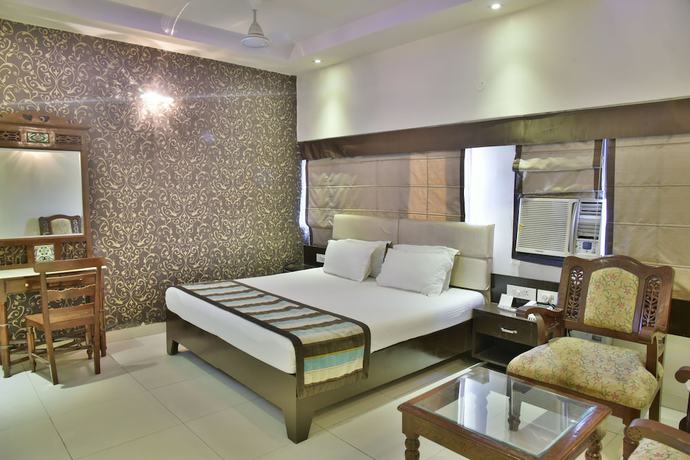 Imagen de la habitación del Hotel Jullundur. Foto 10