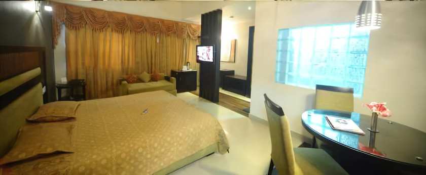 Imagen de la habitación del Hotel Jullundur. Foto 19
