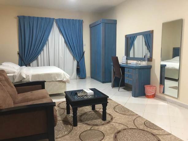 Imagen de la habitación del Hotel Julphar. Foto 9
